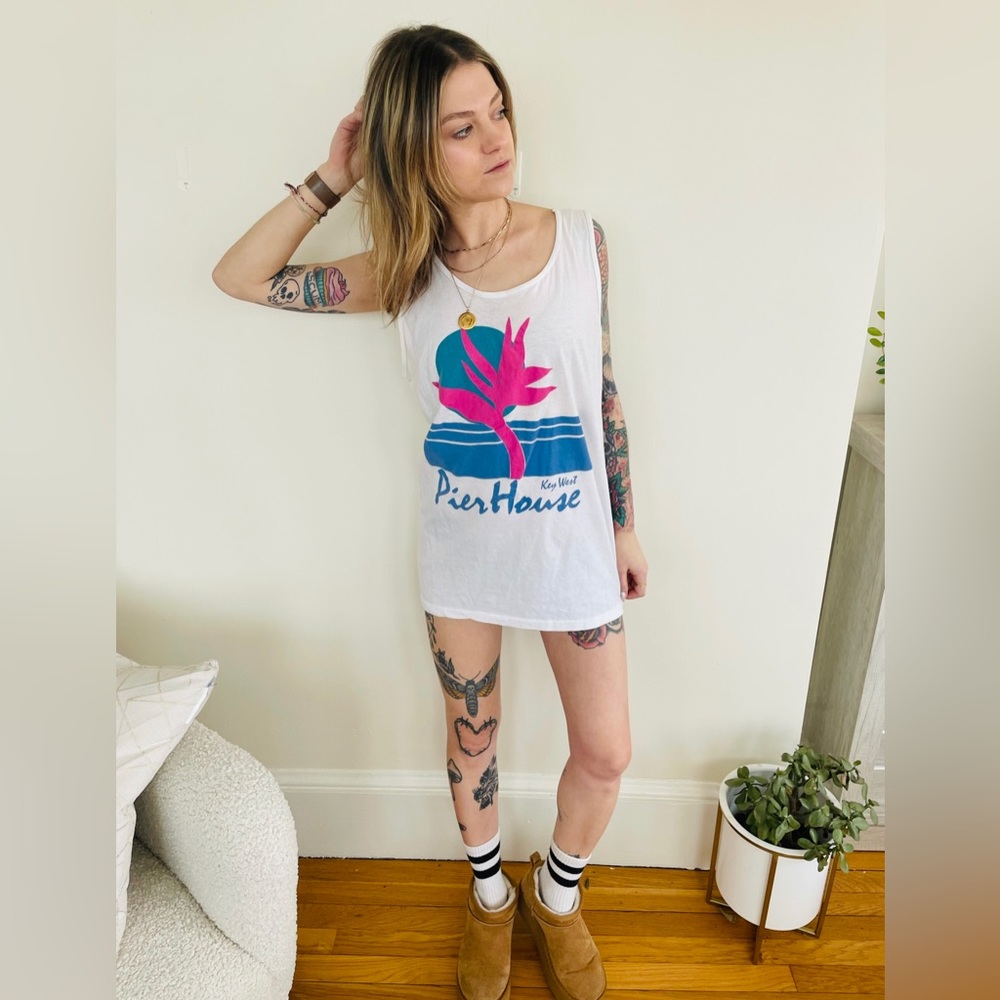 vintage 90 pier house key west tank top / belton brand / XL